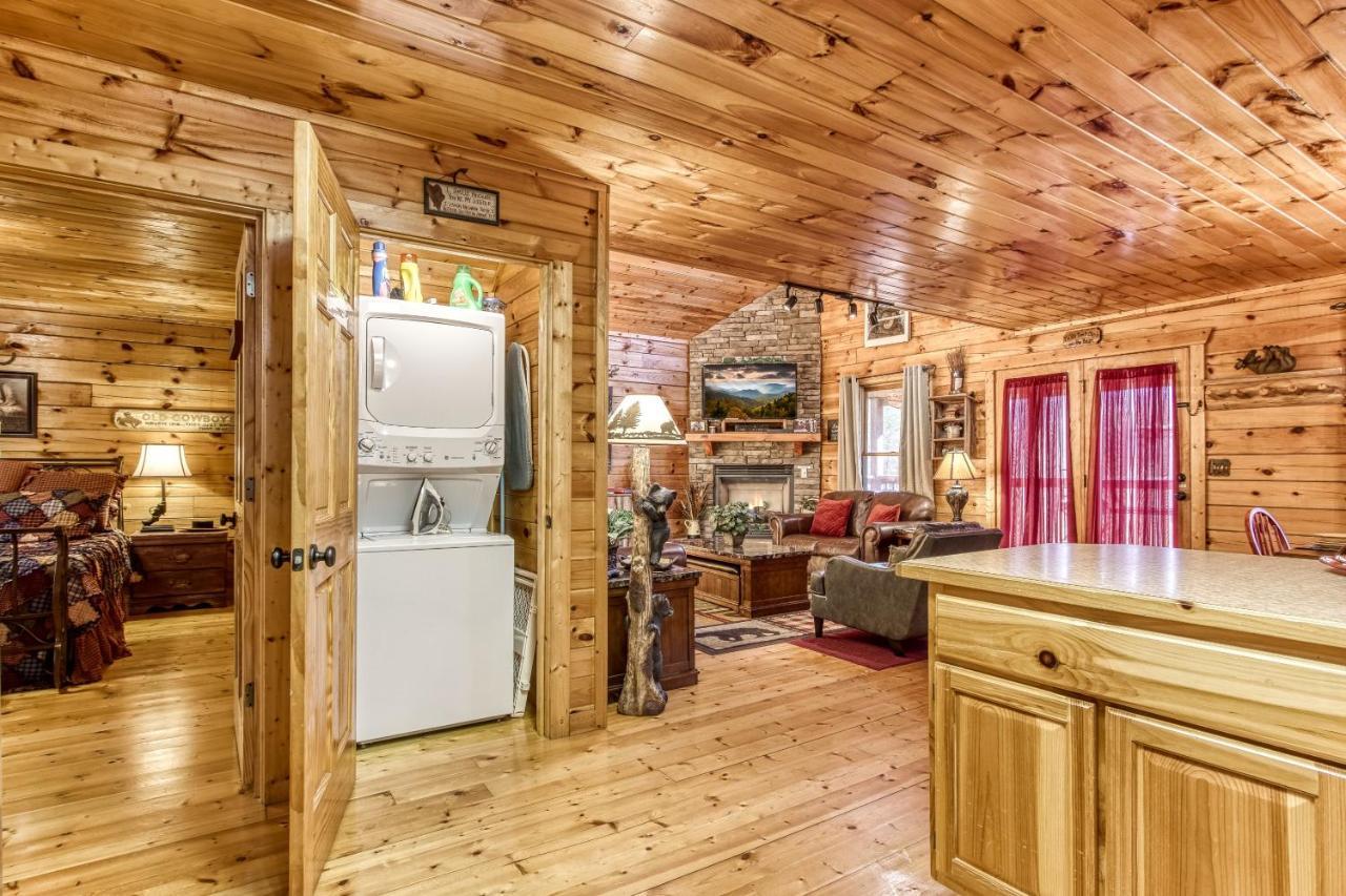 Magical Moments, Hot Tub, Wifi, 1089 Free Tickets Each Paid Day, Dollywood And More Gatlinburg Eksteriør bilde