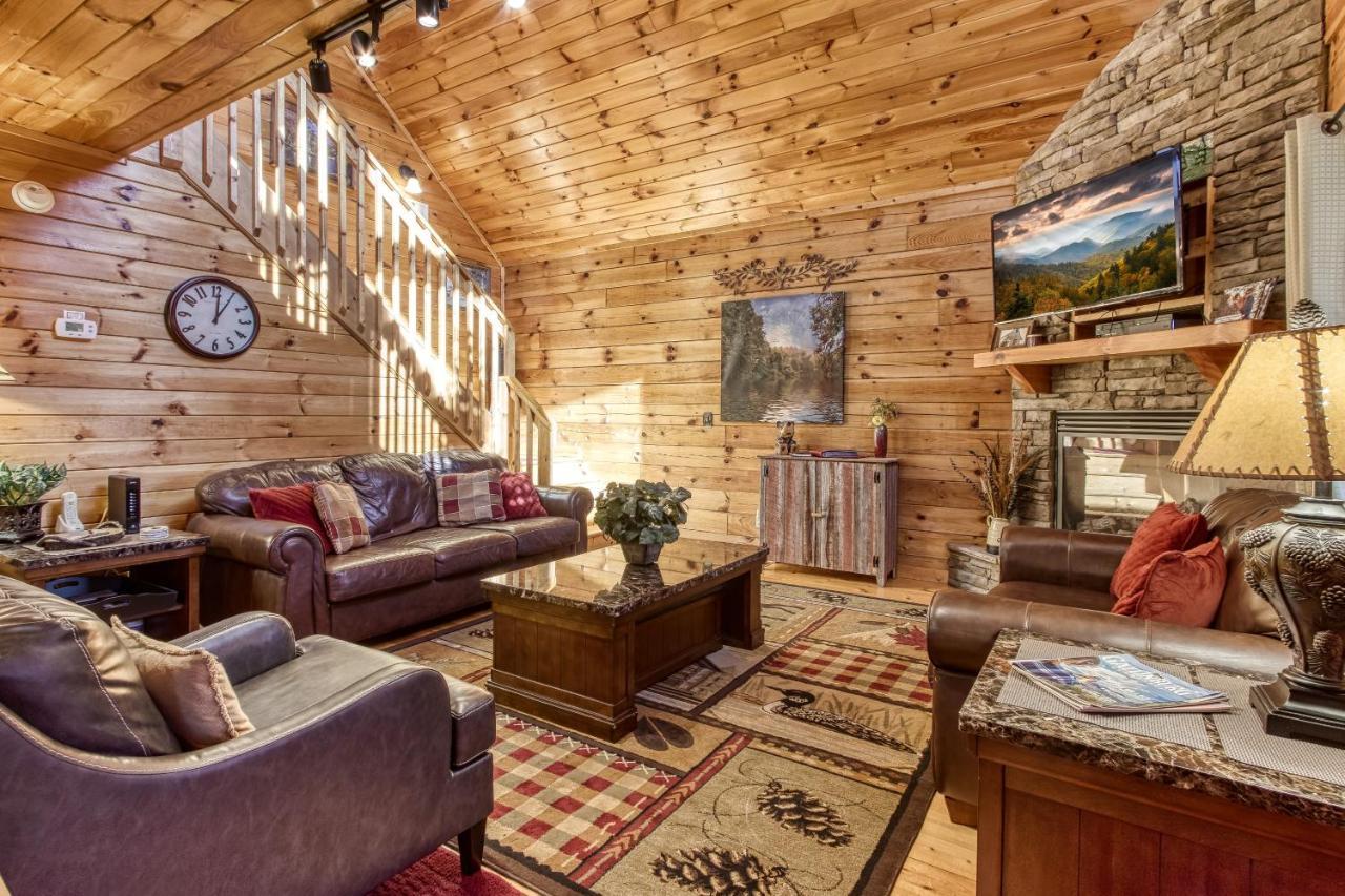 Magical Moments, Hot Tub, Wifi, 1089 Free Tickets Each Paid Day, Dollywood And More Gatlinburg Eksteriør bilde