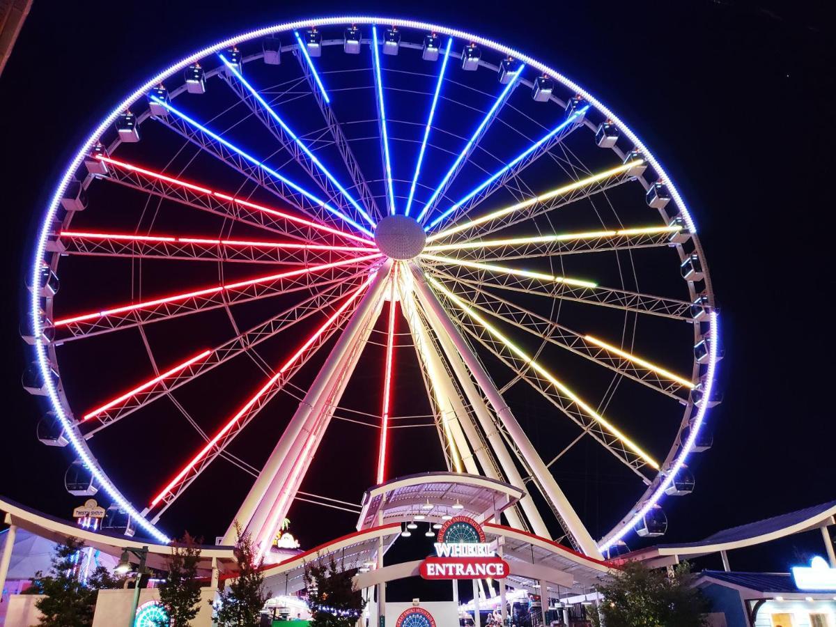 Magical Moments, Hot Tub, Wifi, 1089 Free Tickets Each Paid Day, Dollywood And More Gatlinburg Eksteriør bilde