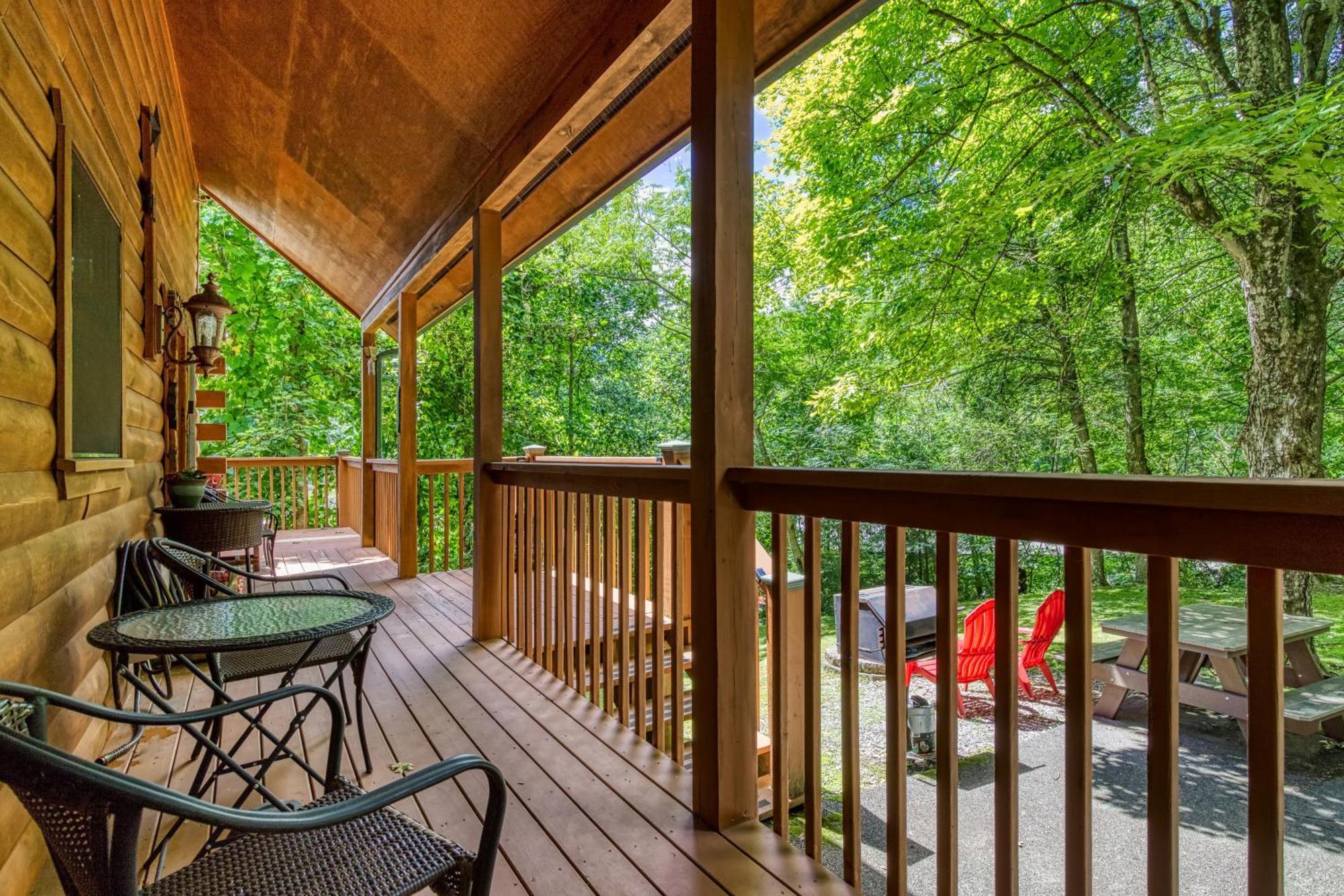 Magical Moments, Hot Tub, Wifi, 1089 Free Tickets Each Paid Day, Dollywood And More Gatlinburg Eksteriør bilde