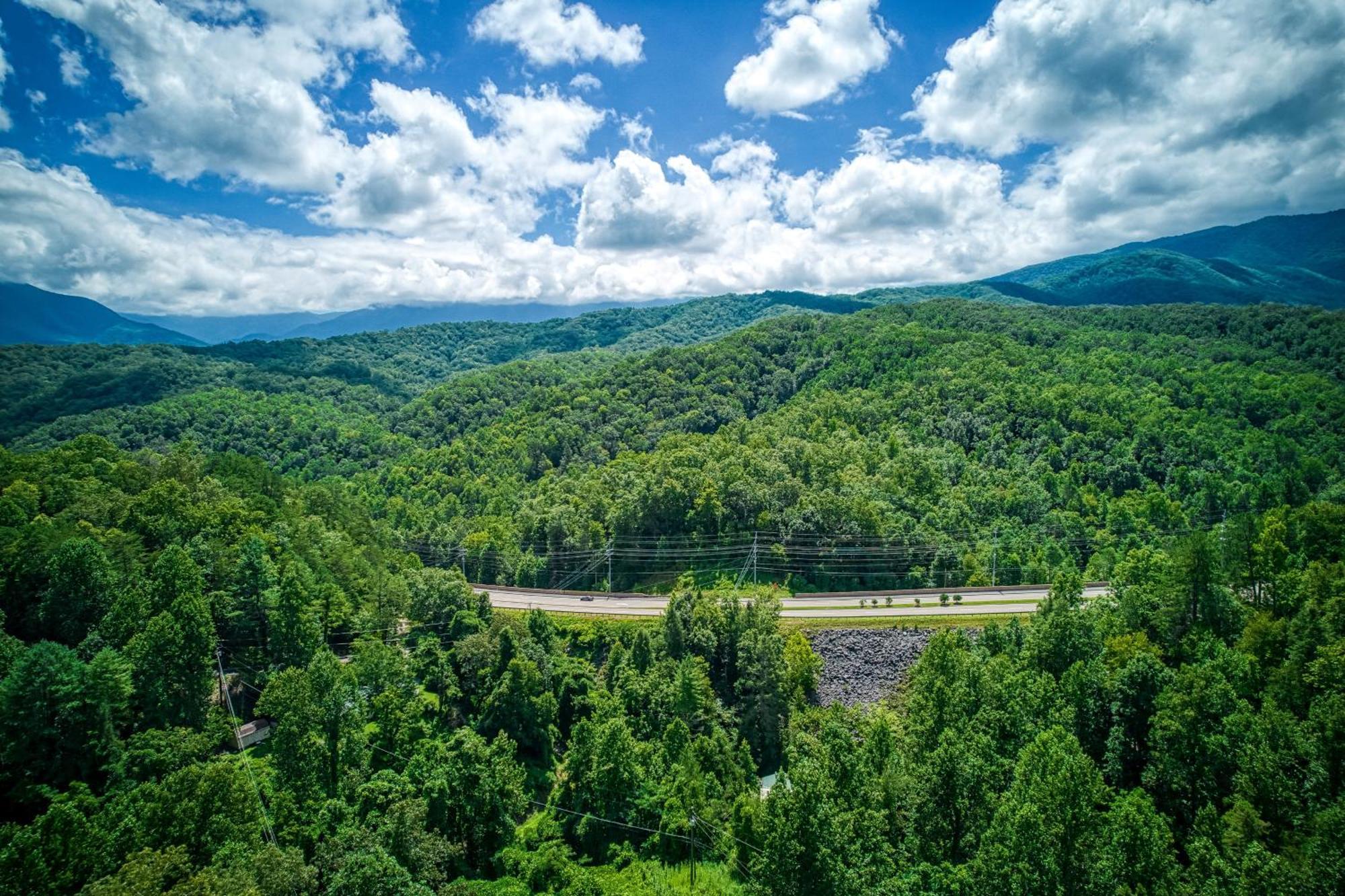 Magical Moments, Hot Tub, Wifi, 1089 Free Tickets Each Paid Day, Dollywood And More Gatlinburg Eksteriør bilde